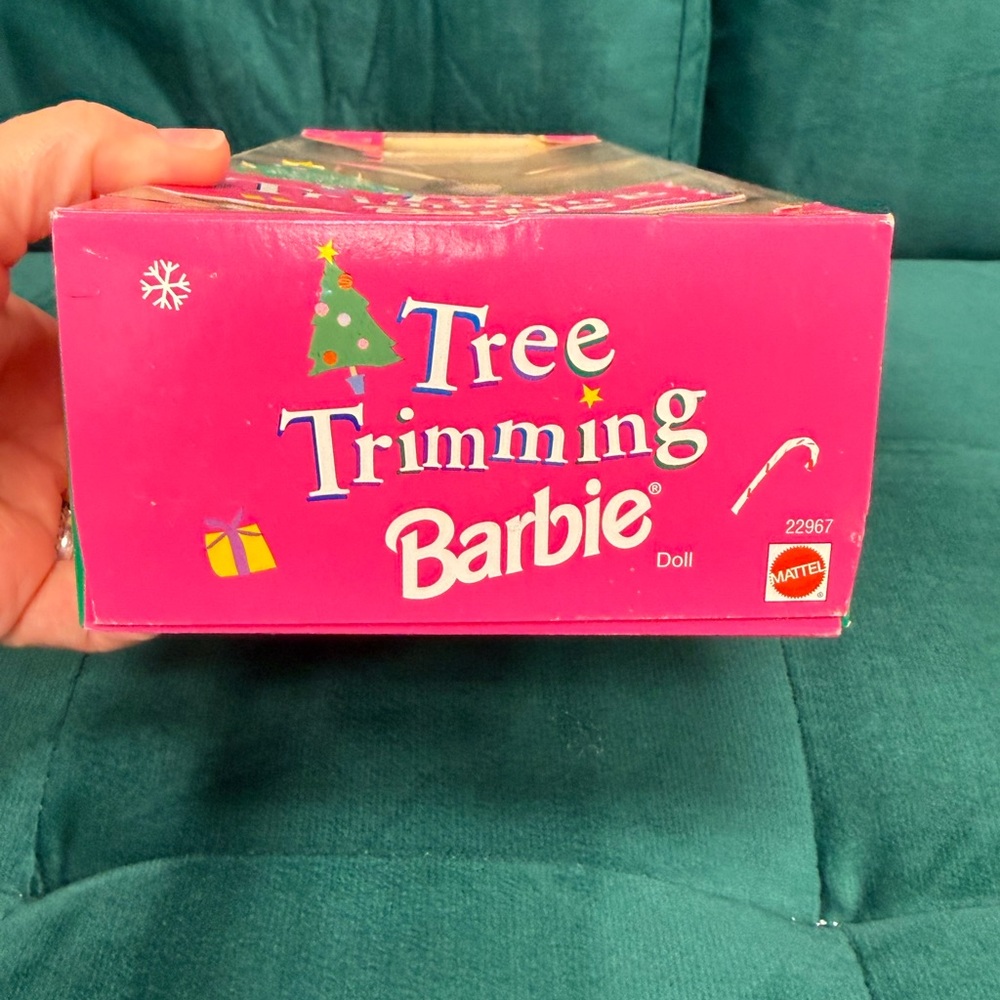 Barbie 1998 Tree Trimming Special Edition Doll - Picture 5 of 5